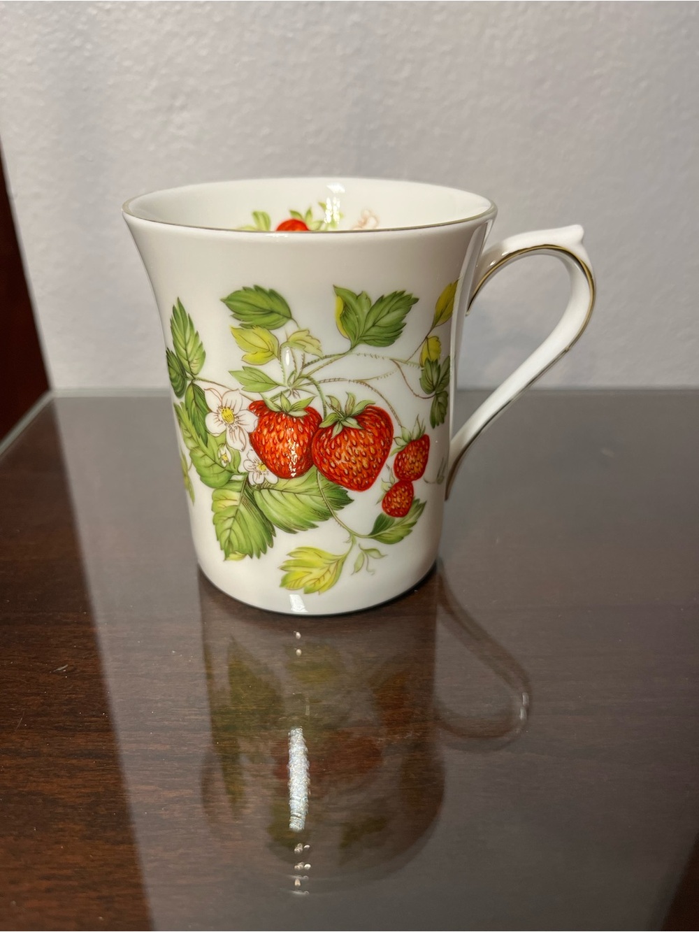 QUEEN'S Virginia Strawberry Fine Bone China Mug | Cottagecore English Tea Cup